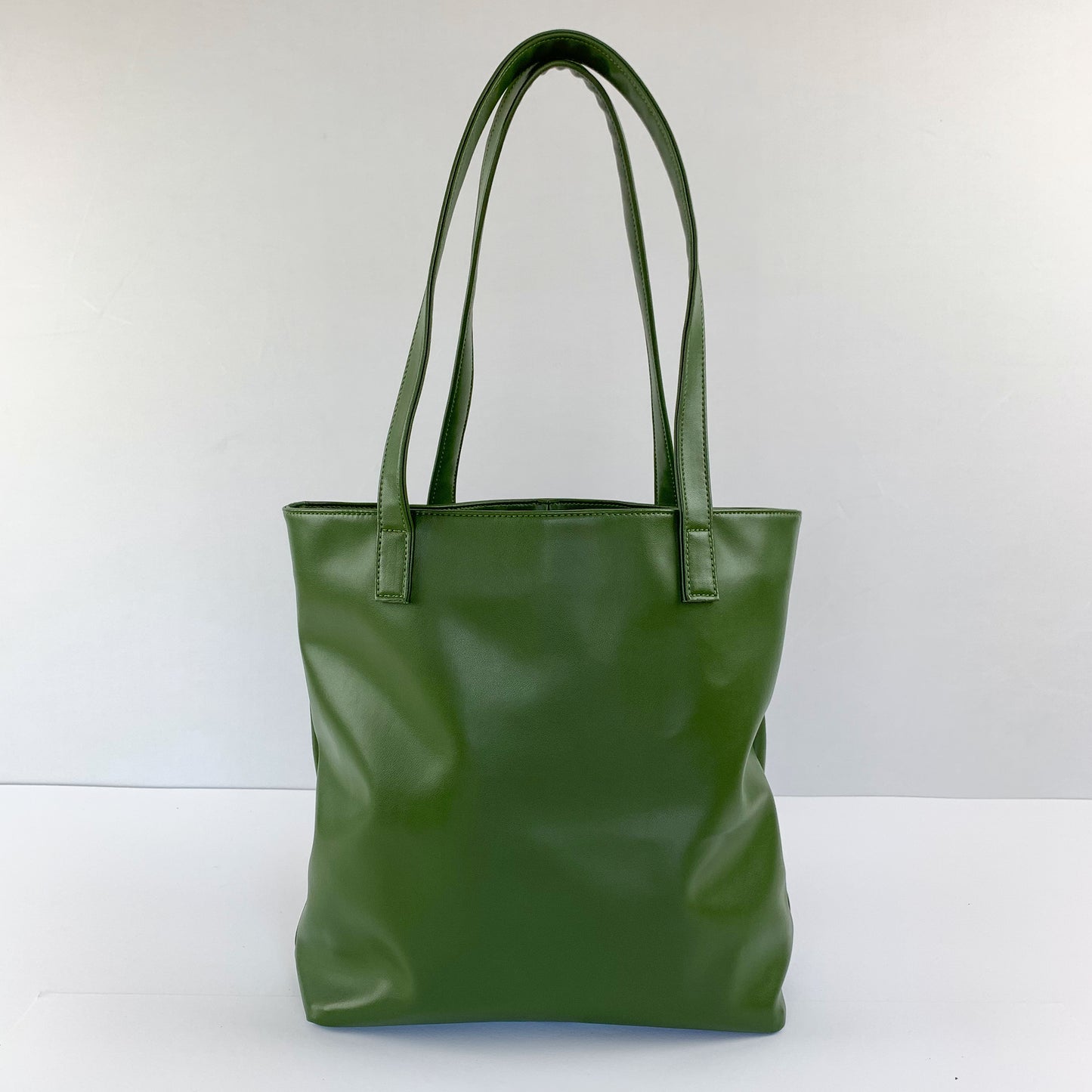 Classic Tote in Agave